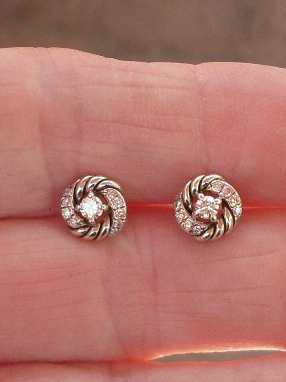 Current Item - David Yurman Petite Pave Infinity Diamond Stud Earrings - NIB